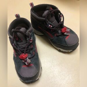 High top sneakers/boots, US7.5 (EU24)